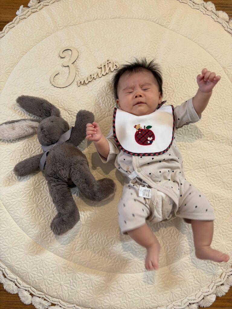 くしゃみをする娘さん（＠rin_rin_rin_rin_さんより提供）