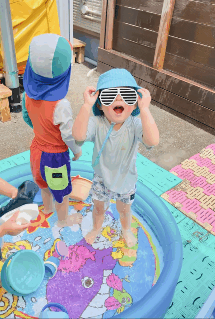 【実際の写真】視線を感じて見上げると