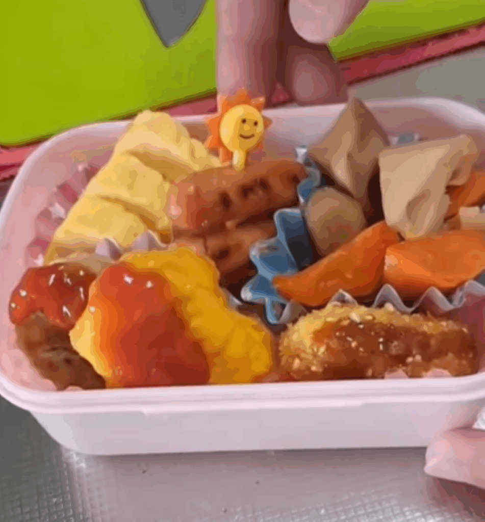 盛り付け中②（＠ikki.hikariさんより提供）