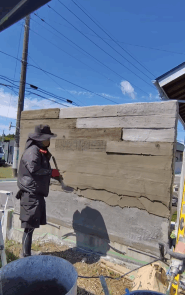 作業中の職人さん（＠all.riversさんより提供）