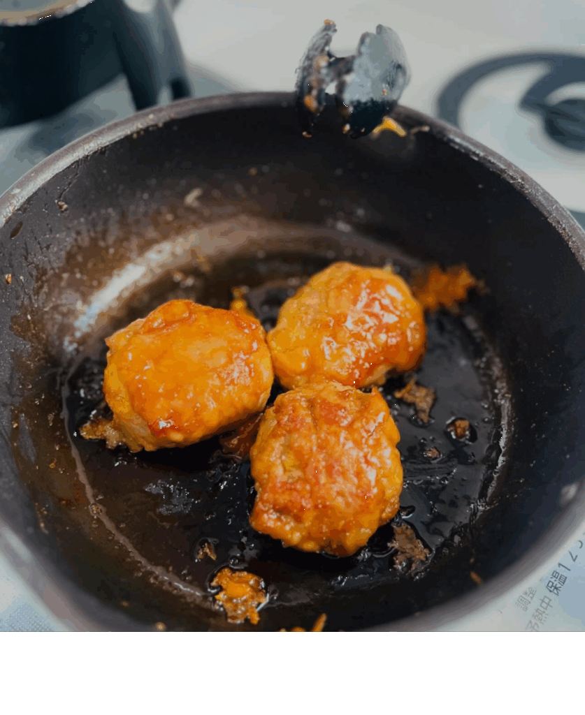 息子さんが作った“肉巻き卵”（@omisosooさんより提供）