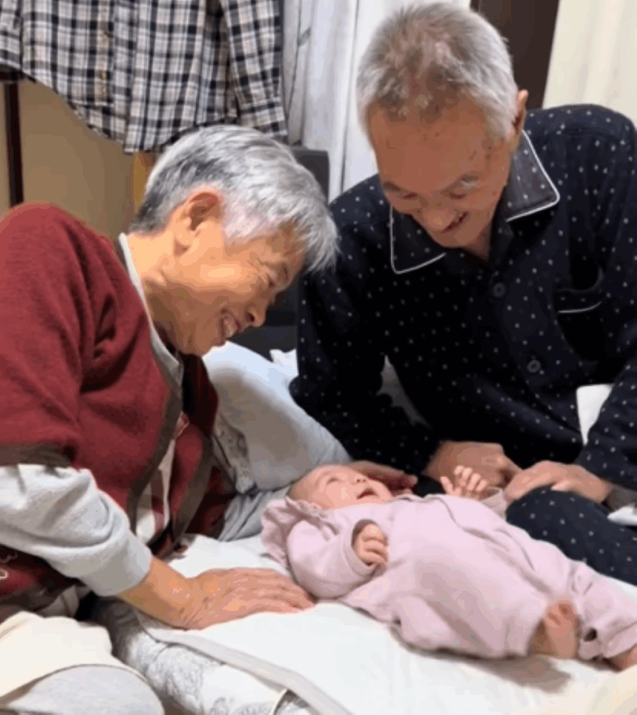 3人で戯れる様子②（＠miimegu2211さんより提供）