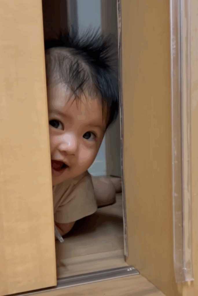 笑顔でご対面（＠aomama.32さんより提供）