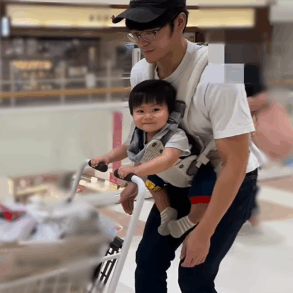 満面の笑みを向ける息子さん（＠bonzu_papaさんより提供）