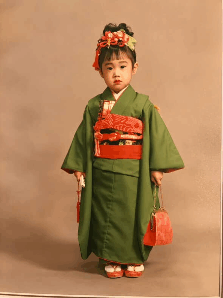 緑の着物を着たママさんの写真（＠mao_fittxさんより提供）