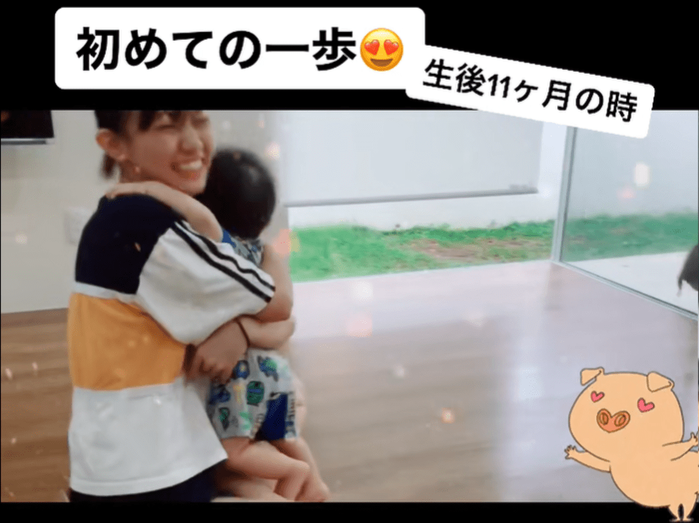 長女さんに向かって歩く次男くん③（＠fumi645さんより提供）