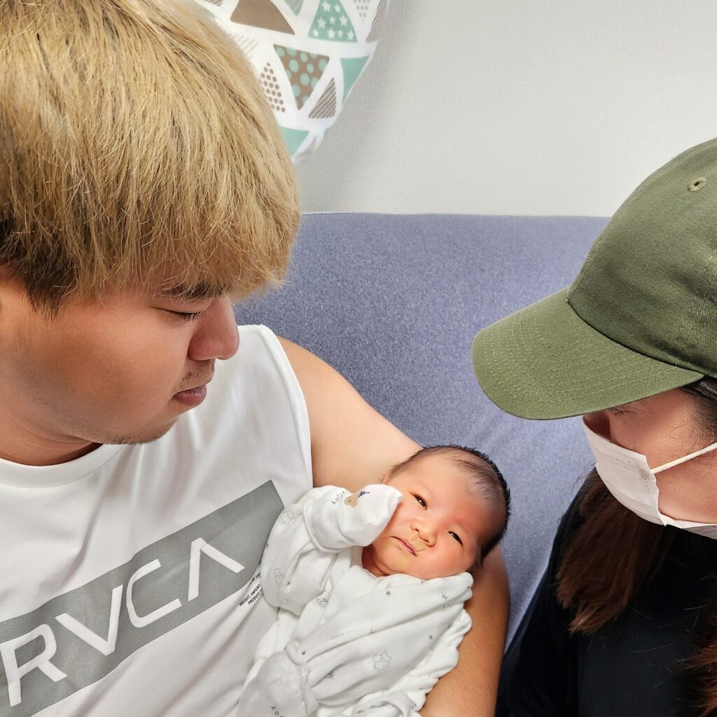 丸ママさん・息子さん・お孫さん（＠marumama03さんより提供）