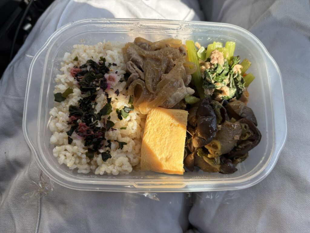 彼女さんが作ったお弁当①（＠kod0oniさんより提供）