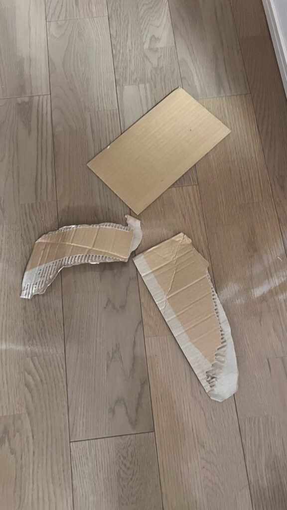 ダンボールの切れ端（＠hiroyuki9414さんより提供）