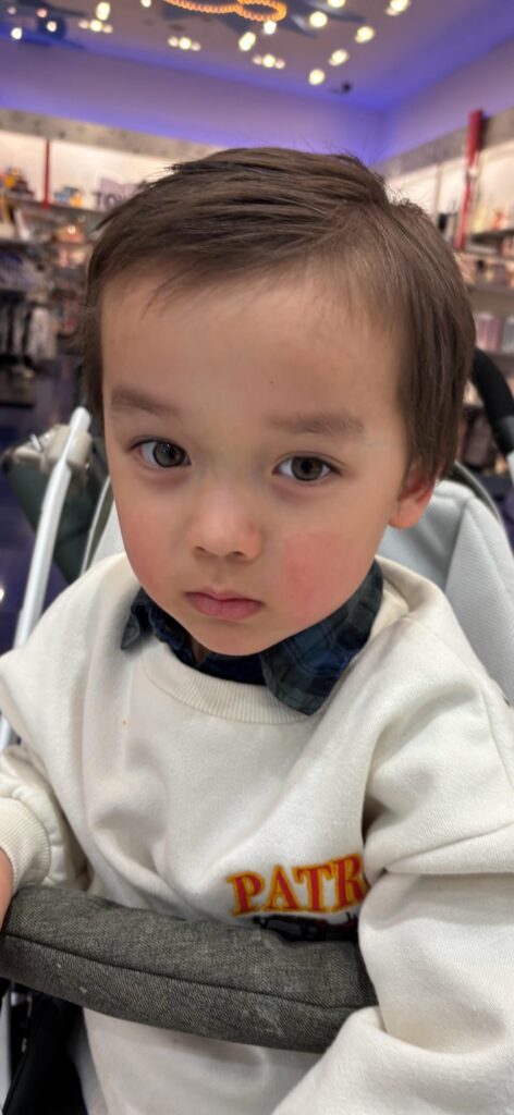 現在の息子さん①（＠chacharlie1027さんより提供）