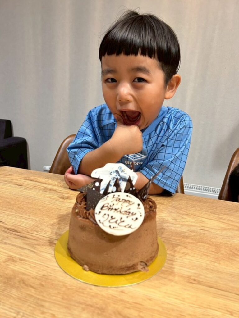 モデル気分でポーズ！（@konomi_kanekoさんより提供）