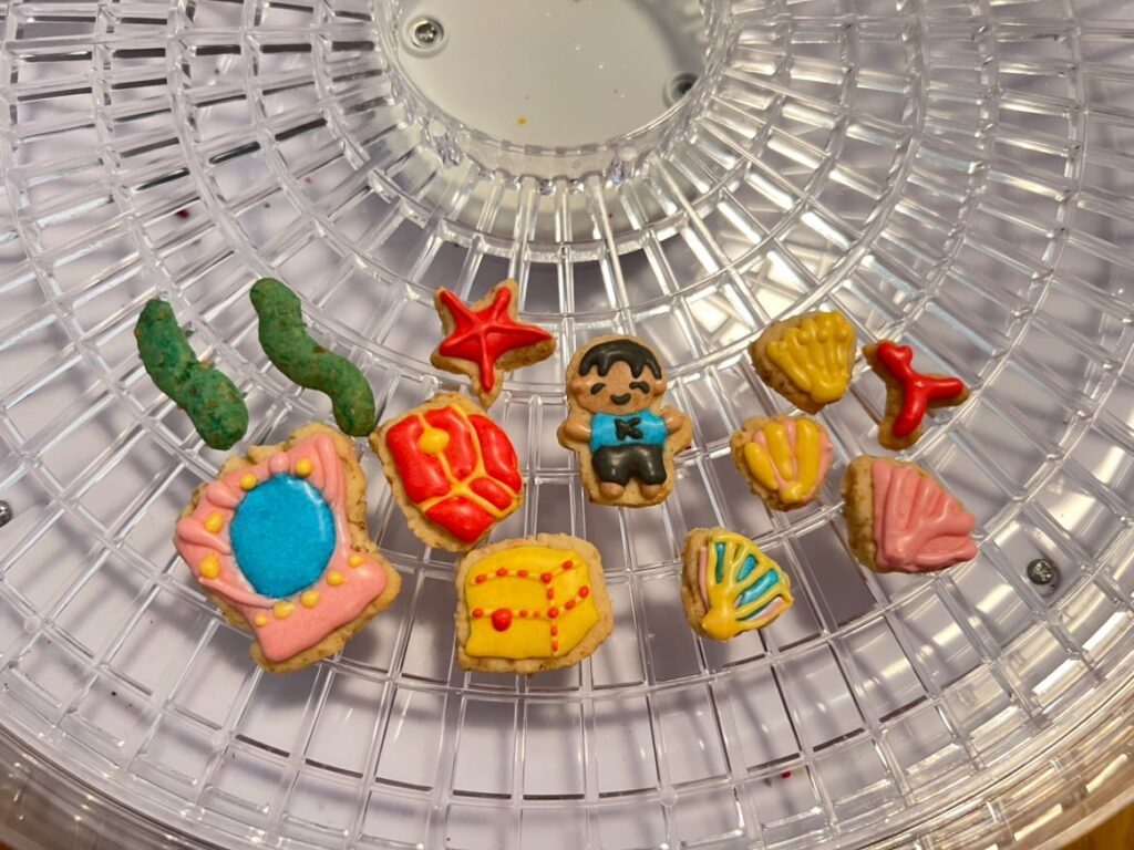 【実際の写真6枚】　完成したケーキ