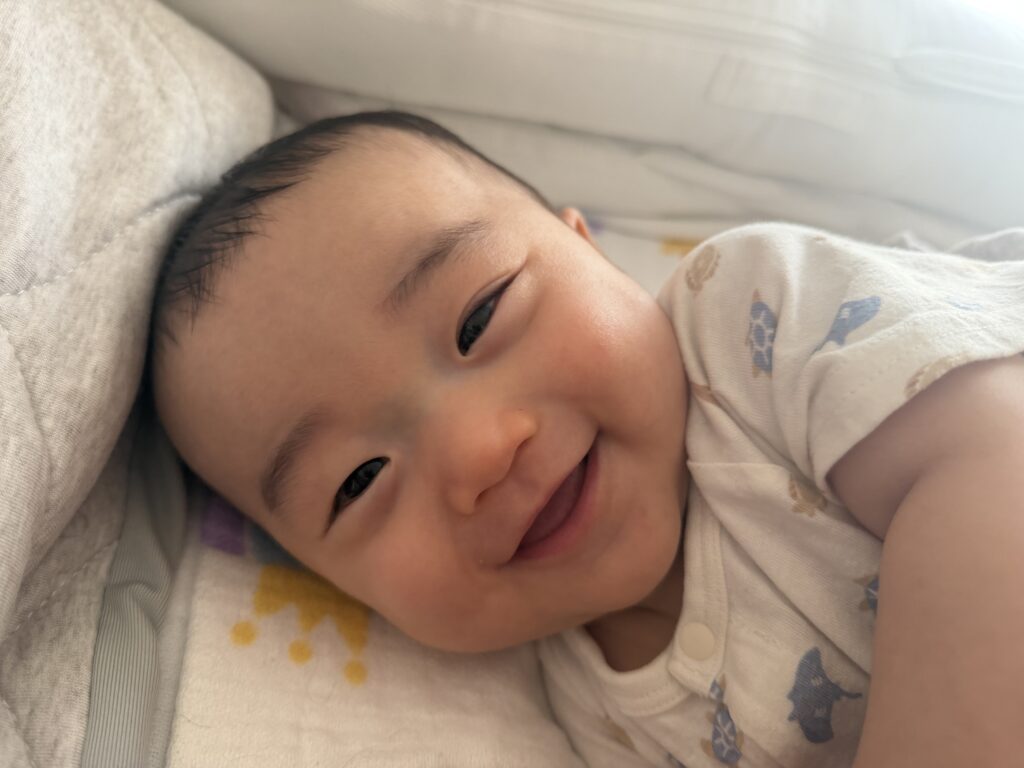 笑顔の息子さん（＠pua_pua_さんより提供）