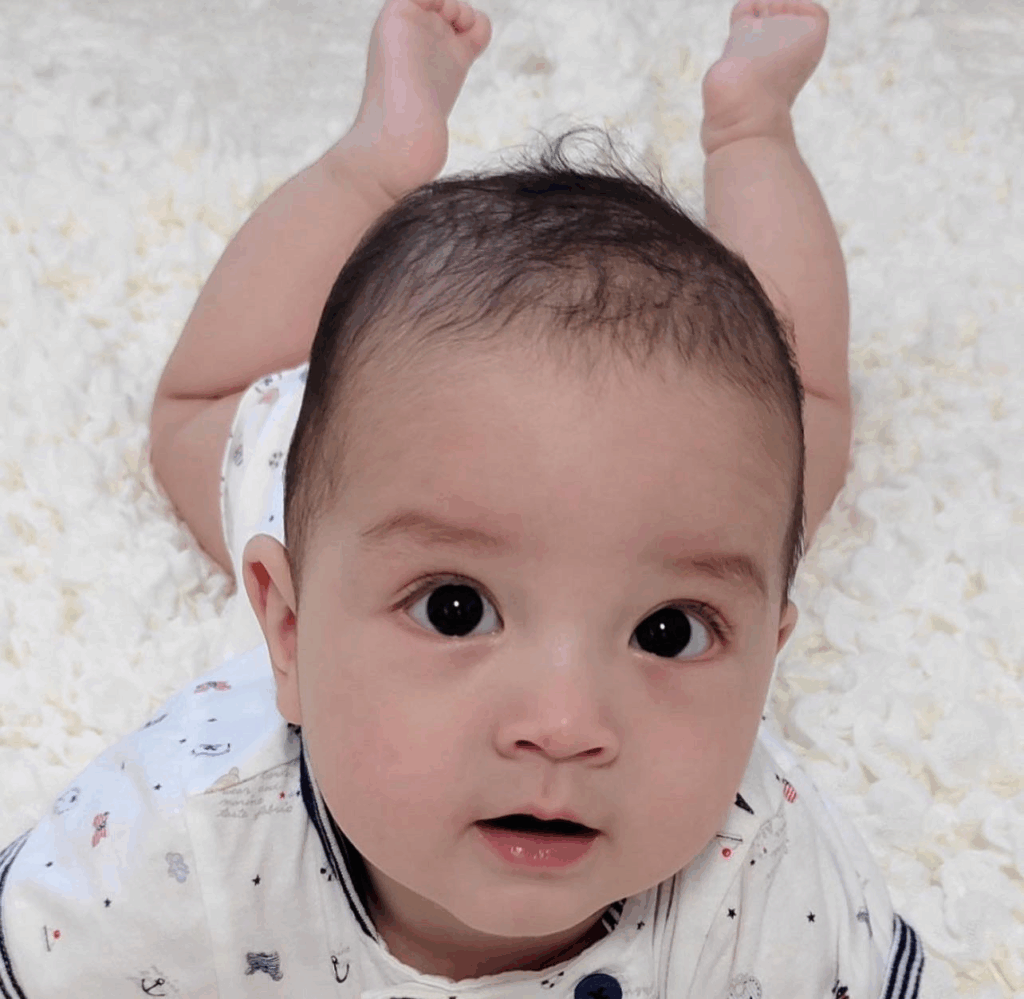 生後7ヶ月（@Aaron1224さんより提供）