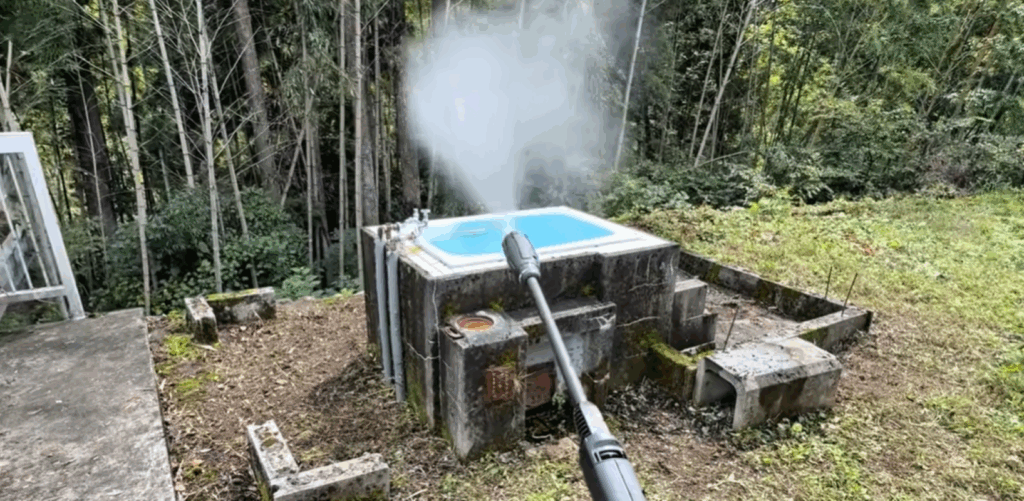 再生前のお風呂（＠itadori-houseさんより提供）