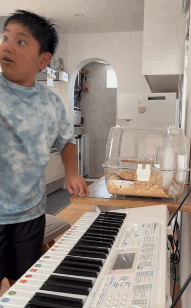 驚きと喜びの顔（@kasunday.333さんより提供）