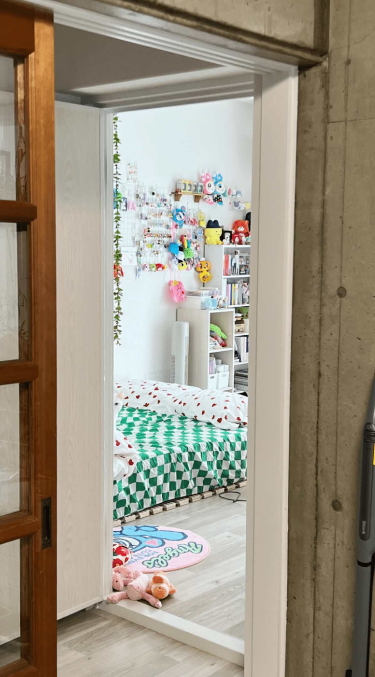 仕事の準備をしていると…「何か違和感」気づいた“違和感の原因”に「ビクッてなった」「めっちゃ拡げて見ちゃいました」