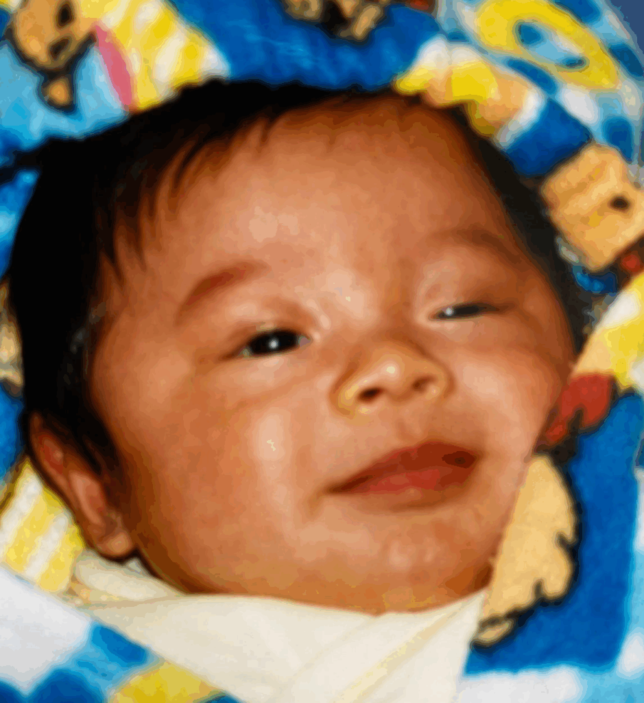 幼い日のパパさん①（@s0___raさんより提供）