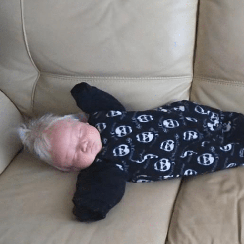 りっくんの赤ちゃん時代➀（＠8._.brothersさんより提供）