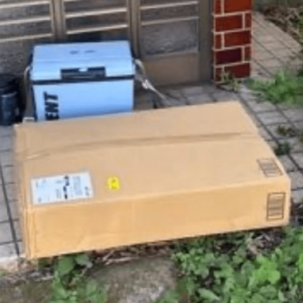 配達員が撮った置き配の写真　そこに写っていた”まさかのモノ”に「配達員さんありがとう」「わかってらっしゃる」「羨ましい」