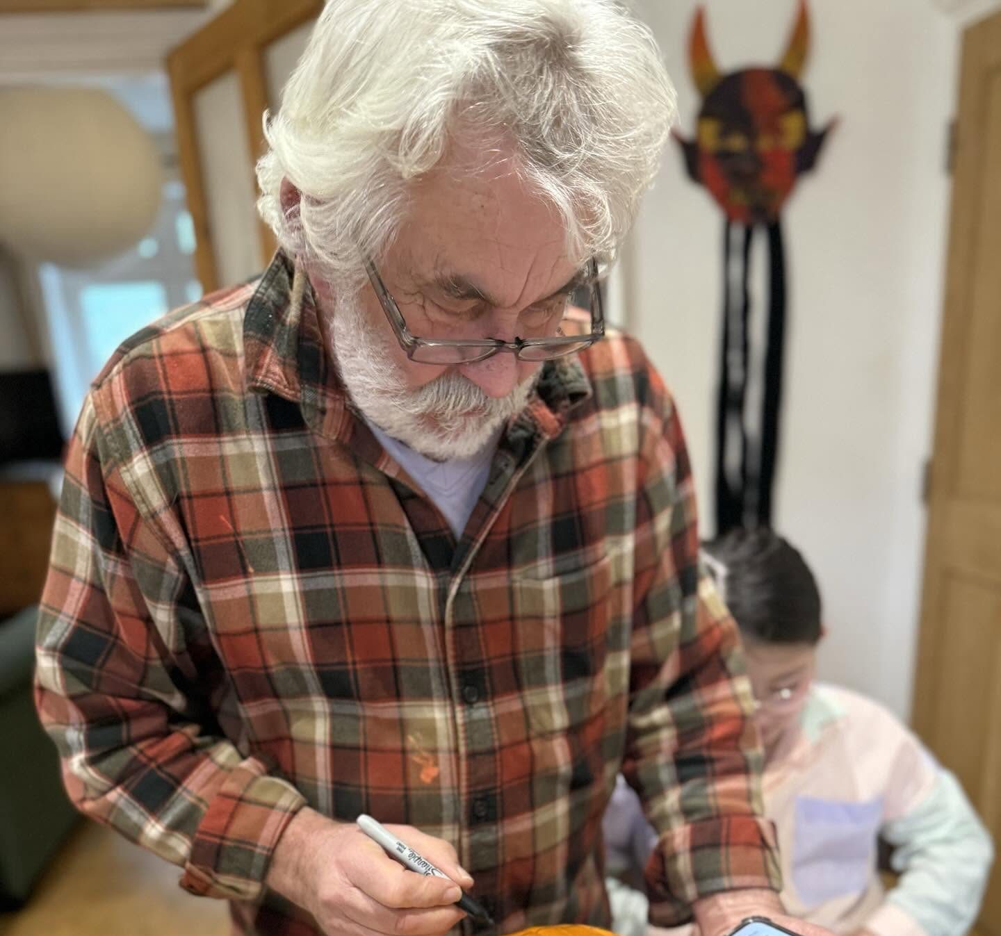 孫のため…じいじが本気で作ったプレゼント。孫が大喜びしたモノに…「クオリティー凄い」「素敵」「愛が詰まってる」「眼差しが職人」