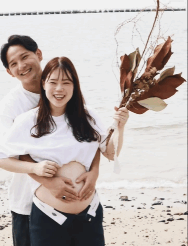 仲良しマタニティフォト（@sni1110さんの投稿より）