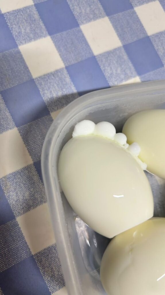 珍しい形のゆで卵③（＠ito.chan_sangodietさんより提供）