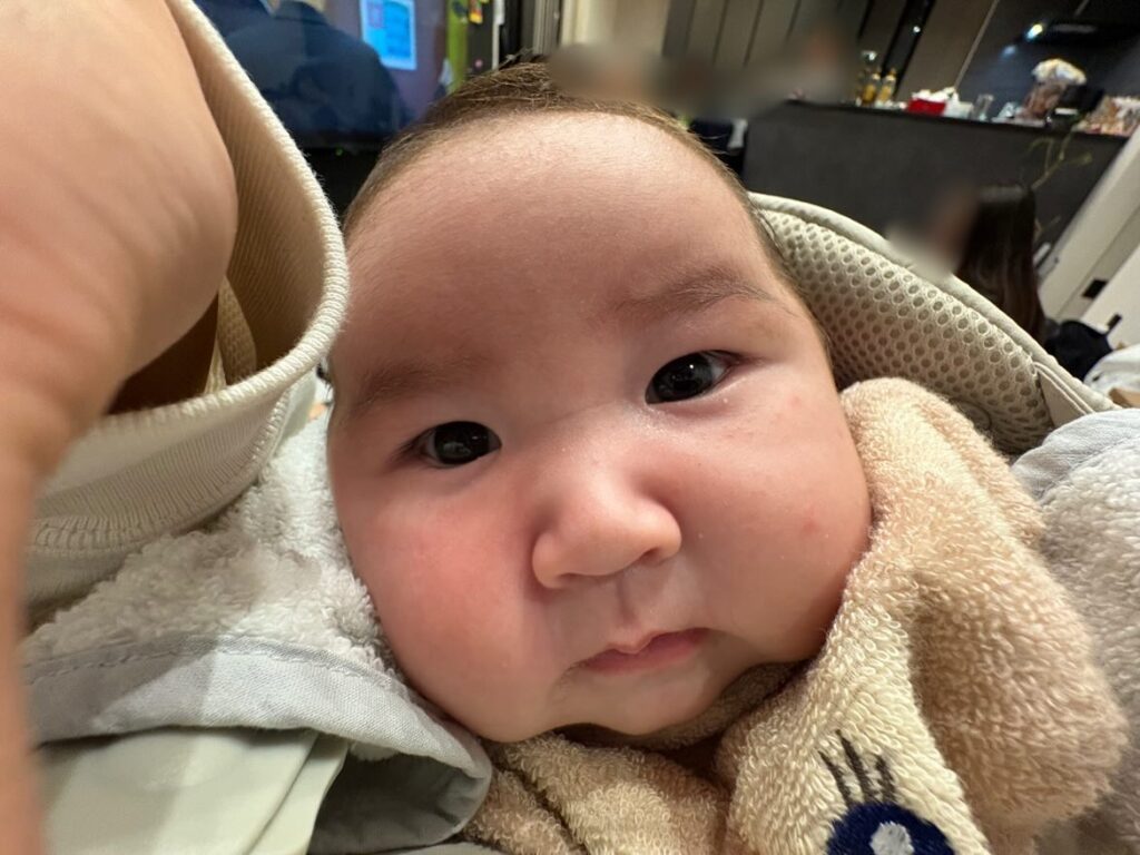 抱っこ紐をした際の写真（＠kiyoka_2917さんより提供）