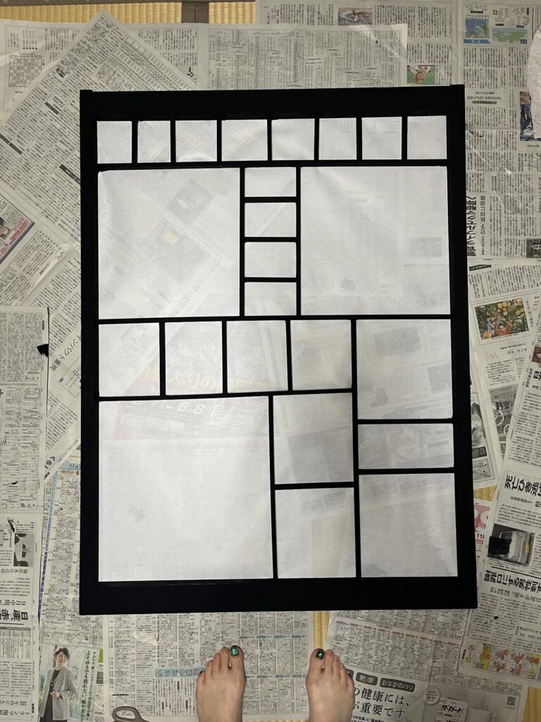 障子の貼り替え③（＠narushiiiiiiさんより提供）