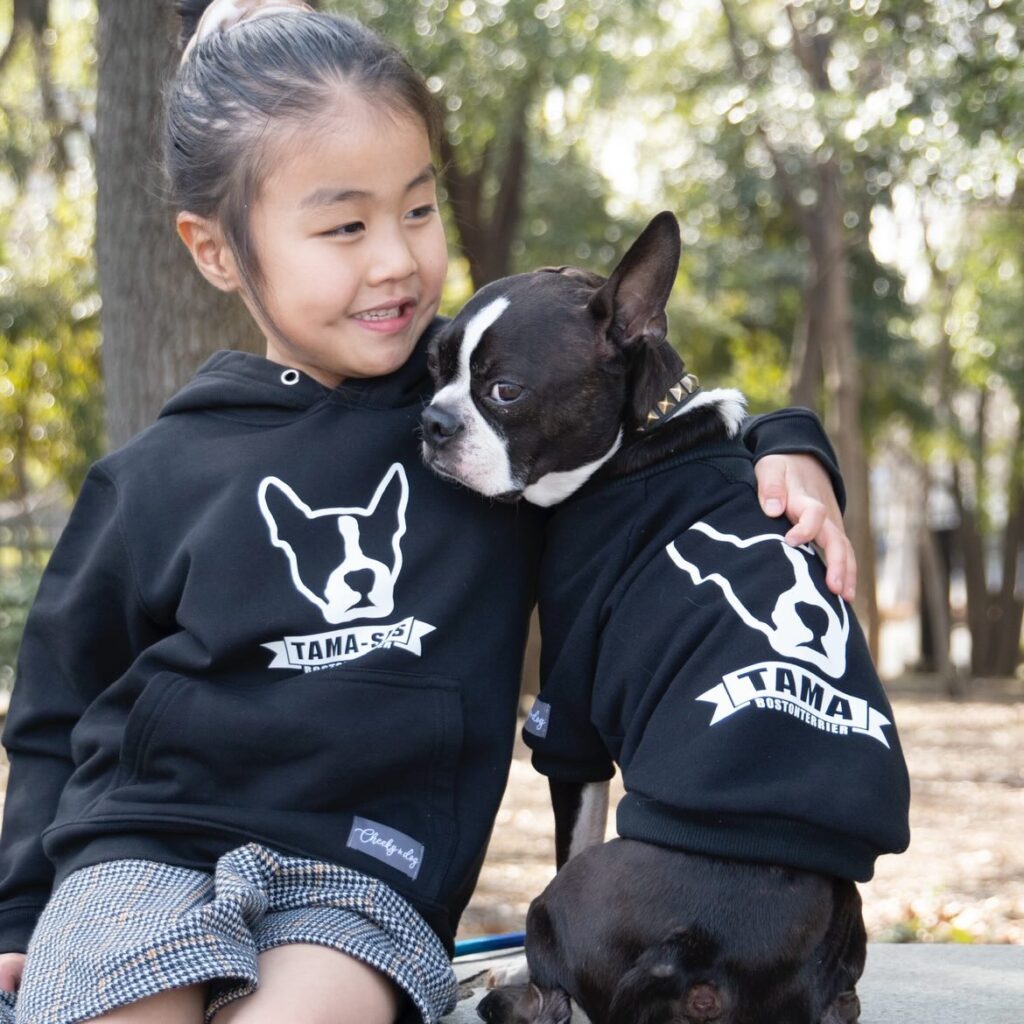 おそろいコーデ（＠0419boston_1105chihuahuaさんより提供）