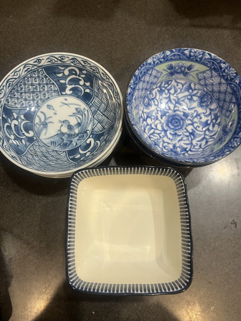 おばあちゃんから譲ってもらった食器②（＠tomomi_muraiさんより提供）