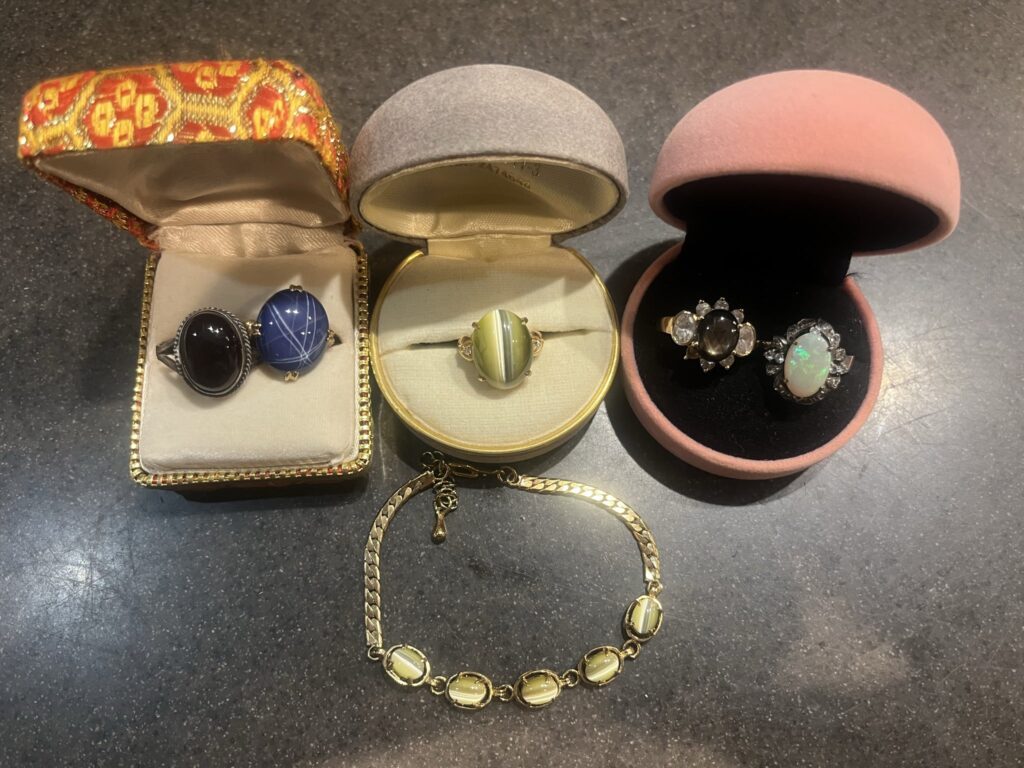 おばあちゃんから譲ってもらった宝石②（＠tomomi_muraiさんより提供）