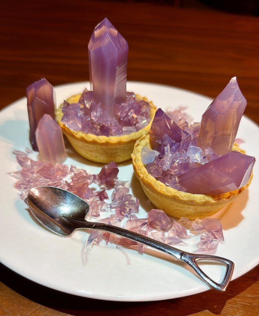 食べられる鉱物「第二弾」（＠AAtractosteusさんより提供）