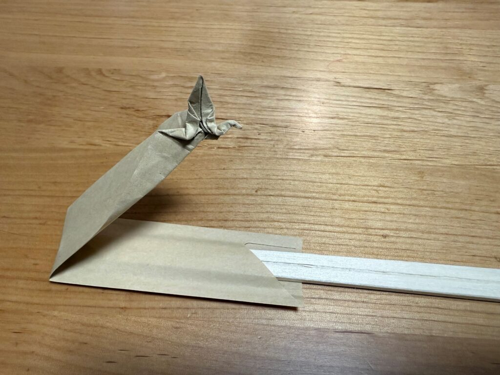 箸入れの先端も折り鶴に（風虱虱虱虱さんより提供）