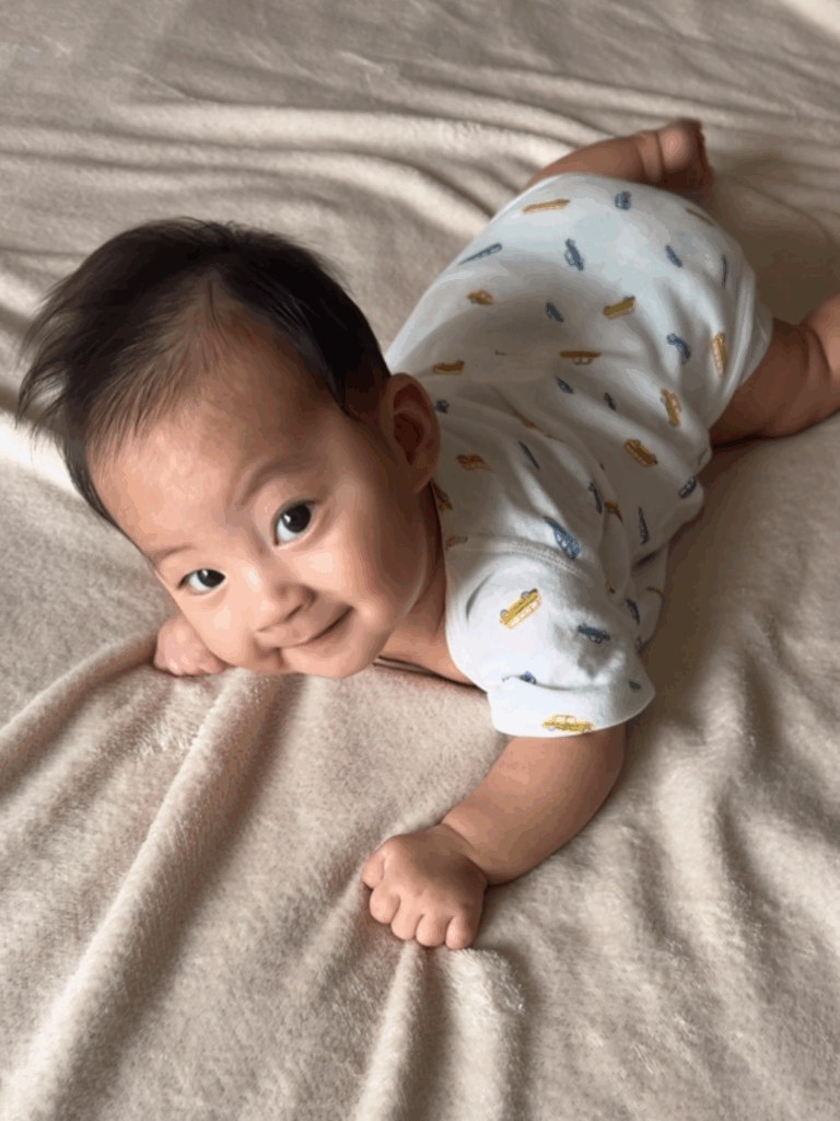 イタズラっぽい笑顔も可愛い（@8617srnbさんより提供）