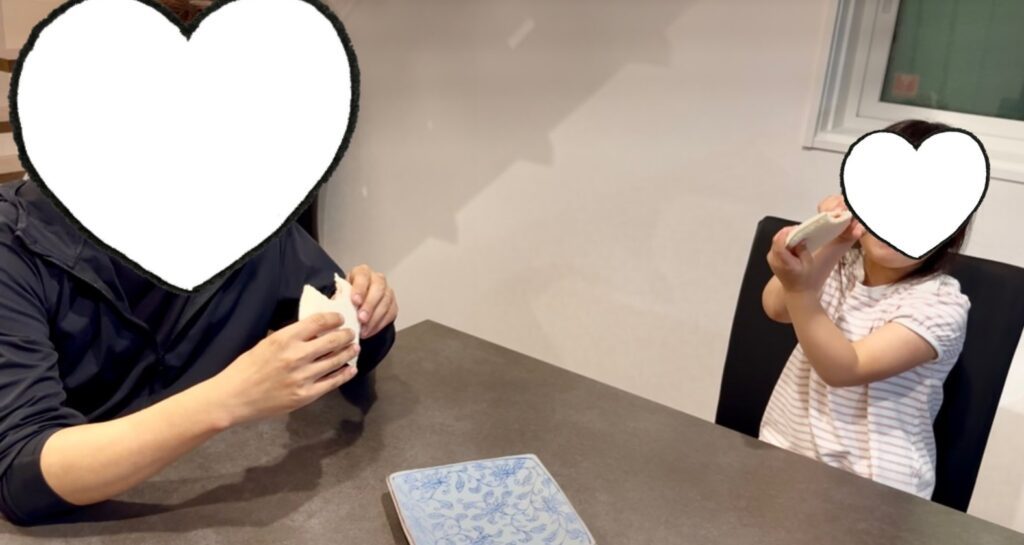 いちごー！と叫びながら報告する娘さん（＠pi_chan38さんより提供）