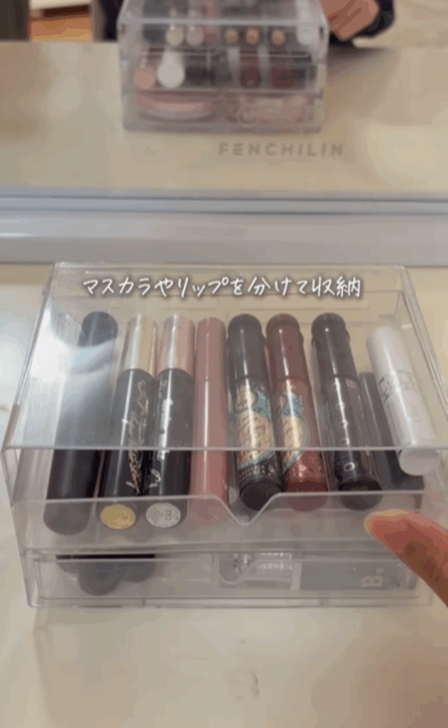 アクリルケースに収納（＠yuppi_ouchiさんより提供）