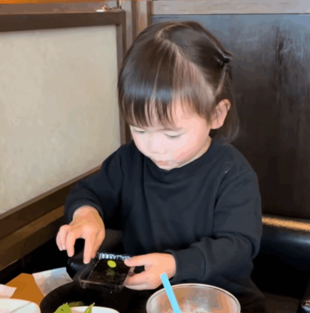 【実際の写真7枚】息子さんの様子