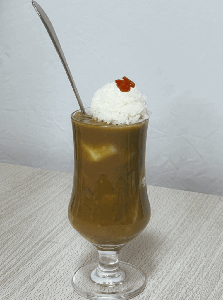 カレーフロート（＠morisugi_warotaさんより提供）