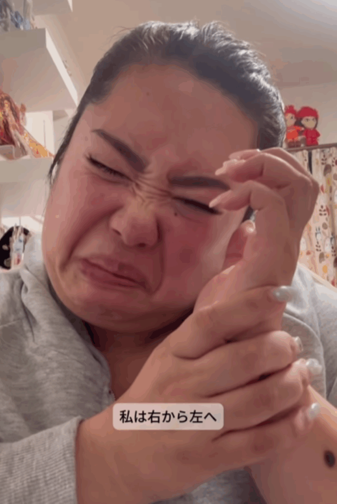 手首を痛めてしまった様子（＠ayavideoblogさんより提供）