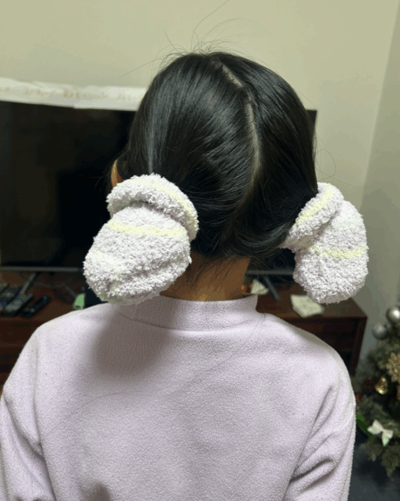 靴下を髪の毛に巻き付けて…（@yukiusa0810さんより提供）