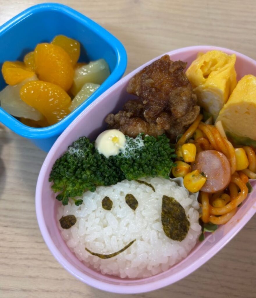 奥さんが過去に作ったお弁当②（＠HisokanaToyGunさんより提供）