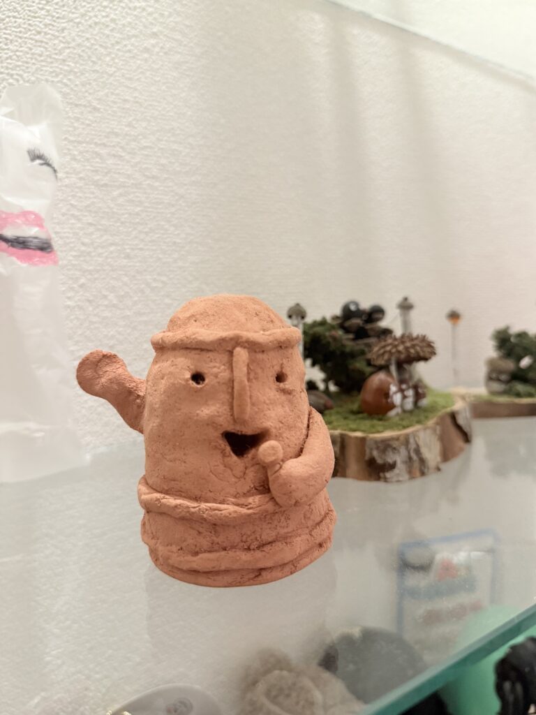 歌うハニワ（＠mato_11234さんより提供）