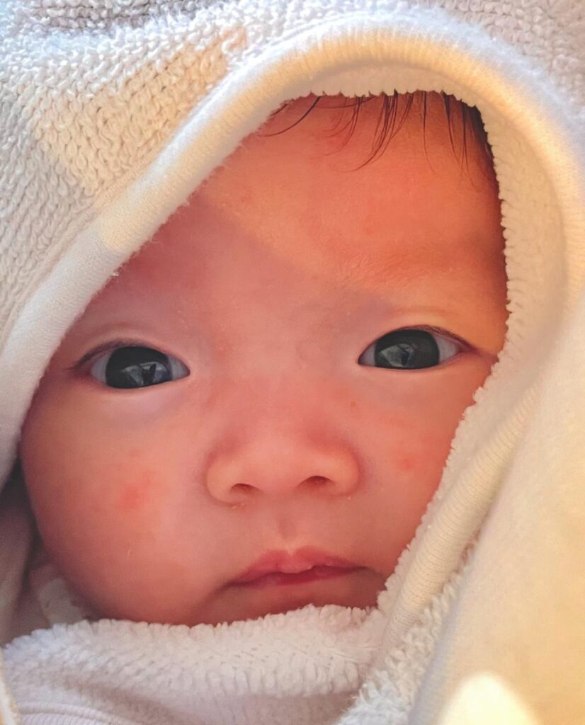 【実際の写真】パパがお風呂に入れた後の娘さん