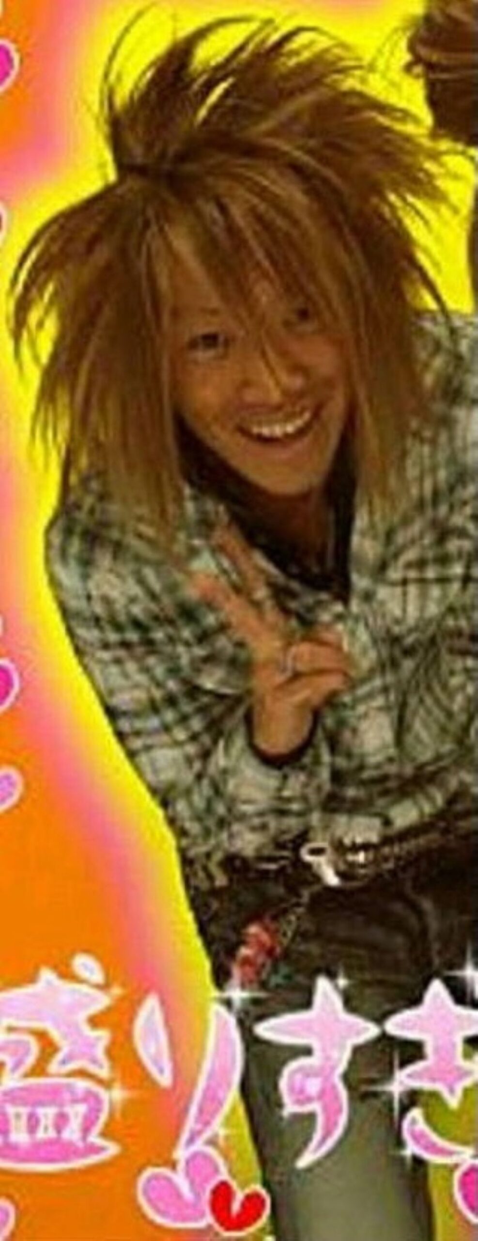 ギャル男だった18歳の男性　→20年後、男性の”予想外な現在の姿”に「人生楽しそう」「今が一番かっこいい」「めっちゃ若々しい…」