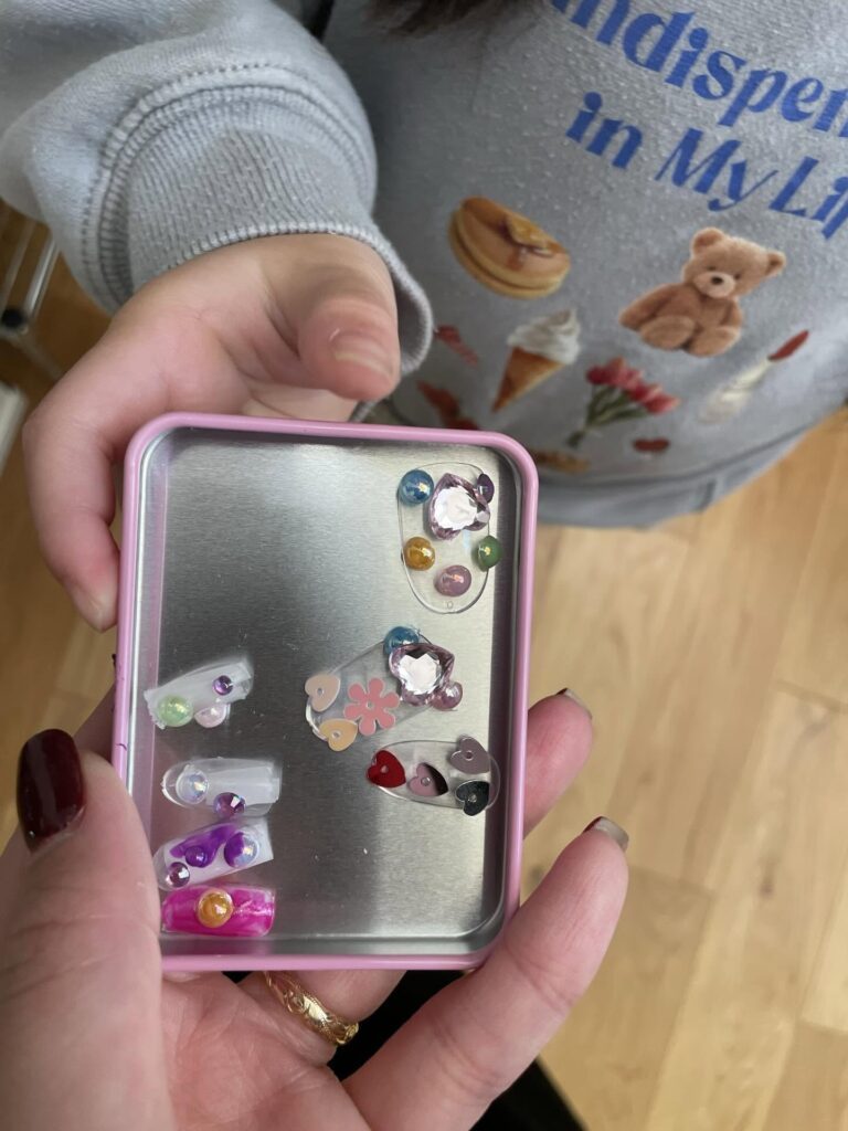 娘さんが作ったネイルチップ（＠mitsuki____atelier.mさんより提供）