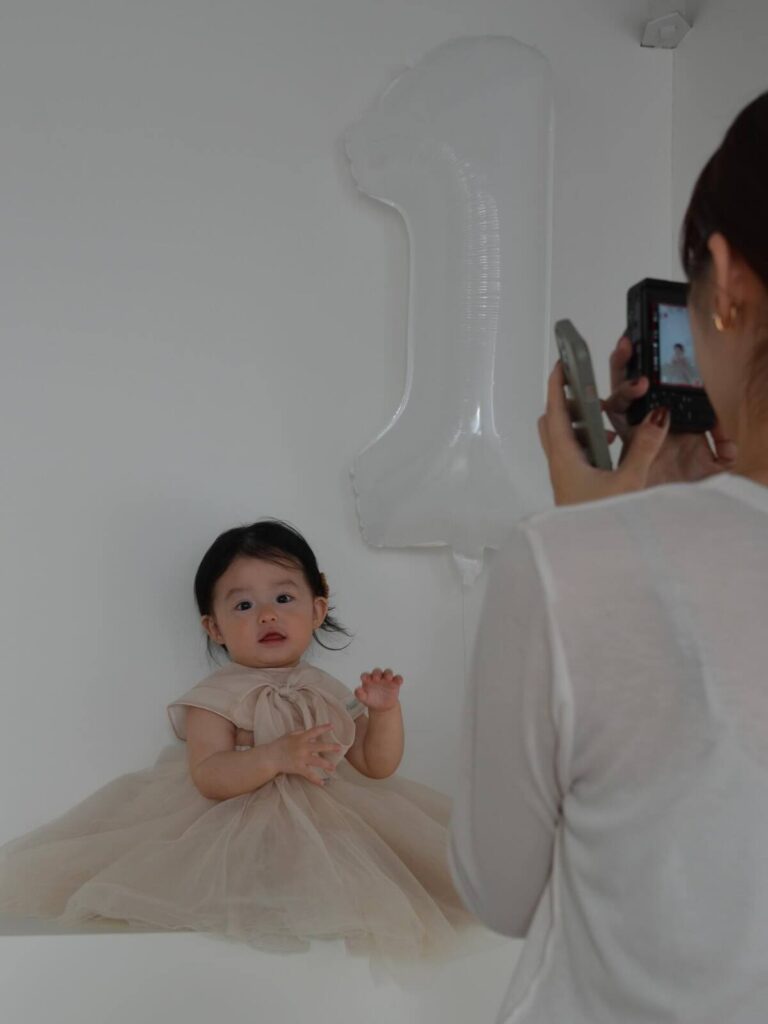 撮影にも熱が入ります（@komugiko_126さんより提供）