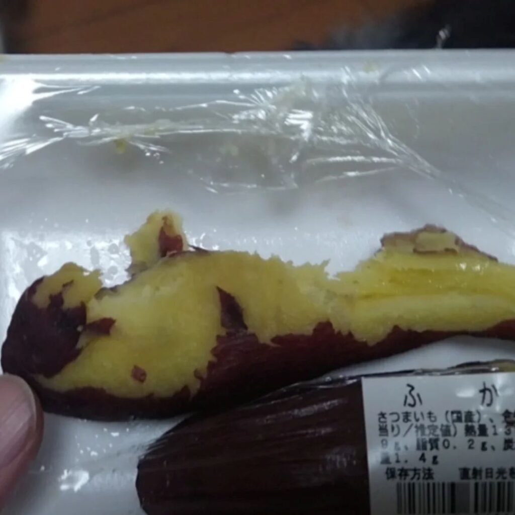 写真を撮ろうとすると…⑧（＠echigoya_minimokeさんより提供）