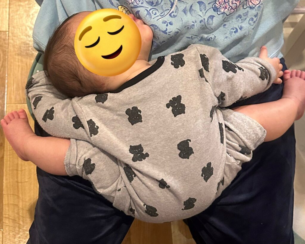 【実際の写真】娘さんの衝撃的な寝相