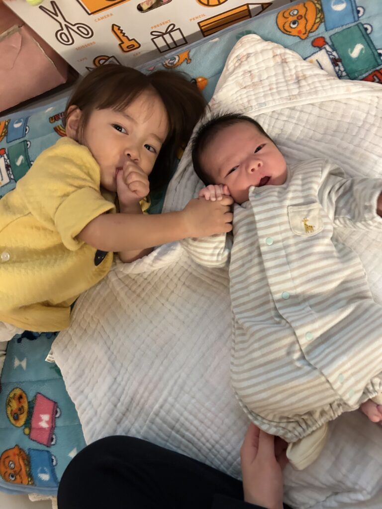 【実際の写真】初対面の様子